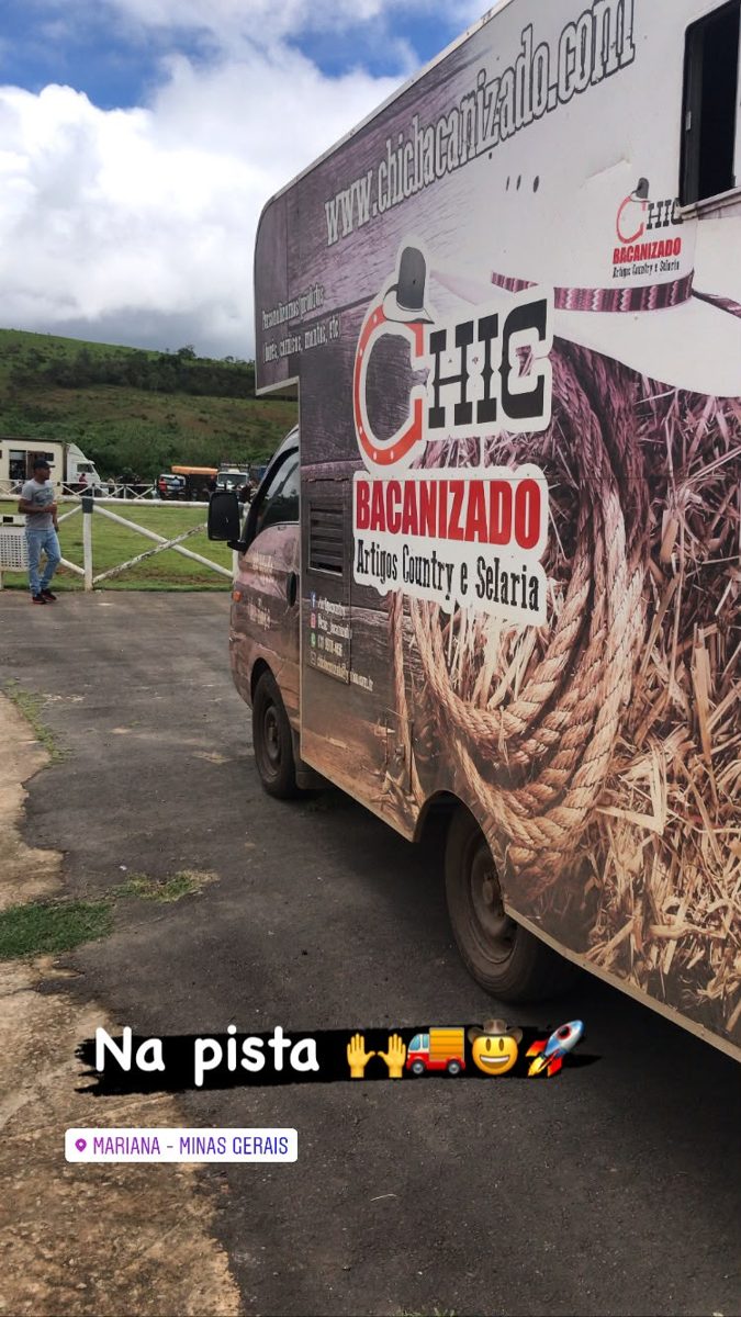 Van da loja móvel Chic Bacanizado